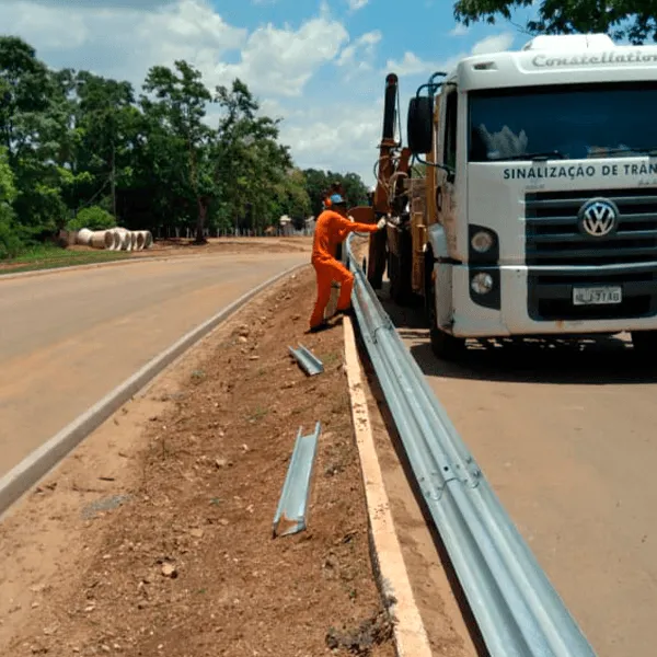 Sinalização de obras rodoviarias